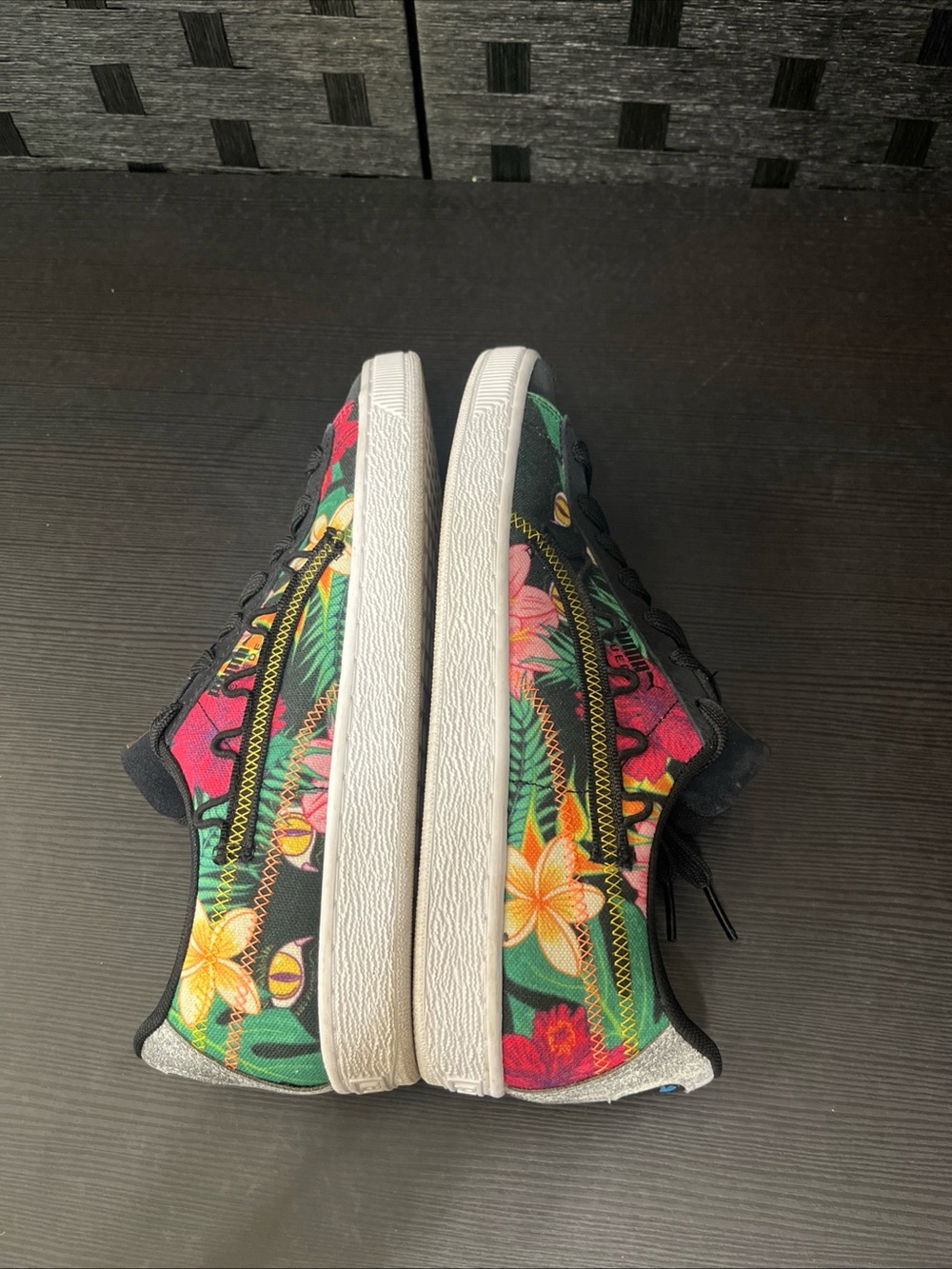 Puma Suede Papered X Haribo Collection Men's Size 9.5 Black/ Floral - Picture 4 of 6